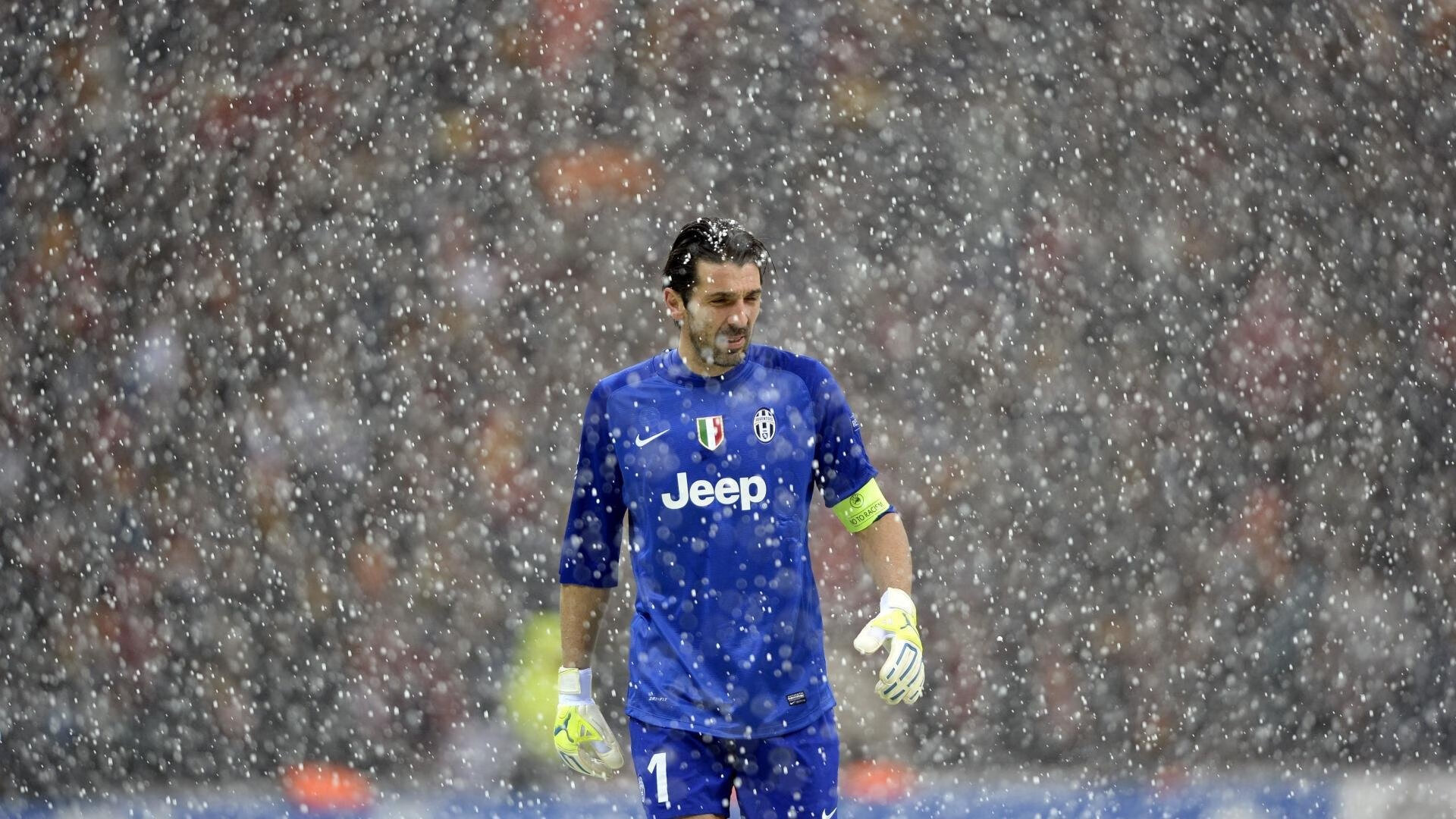 世界杯抢七大战对决在即！那不勒斯演练定位球，阿森纳密集防守应对